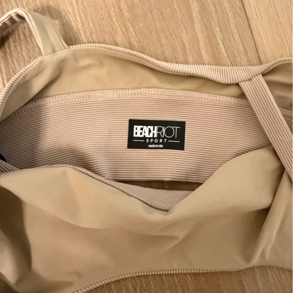 Beach Riot Leah Sports Bra taupe - Picture 8 of 8